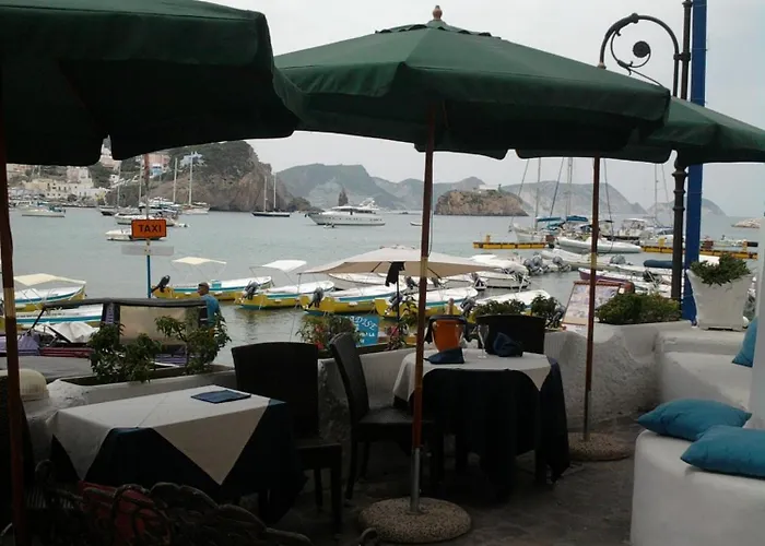 Hotel La Baia 3*