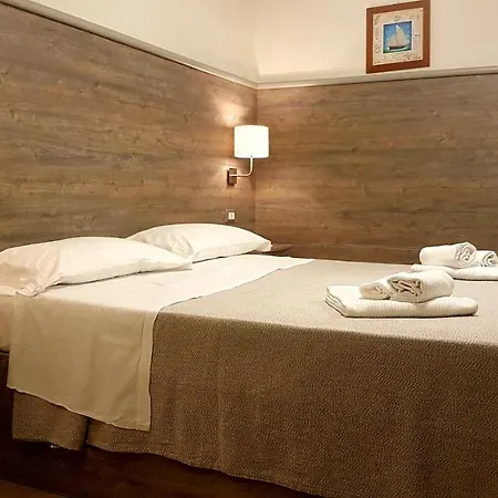 Hotel La Baia 3*