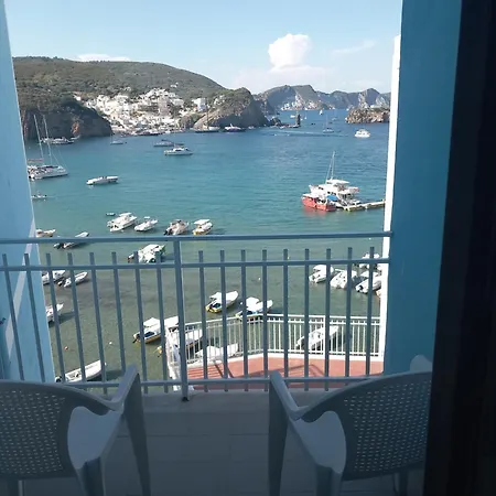 Hotel La Baia 3*