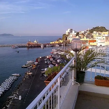 Hotel La Baia 3*